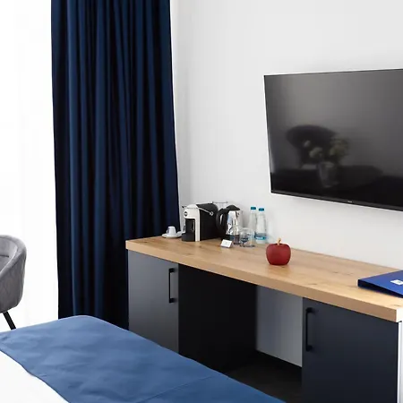 Blue Star Luxury Otel 4*