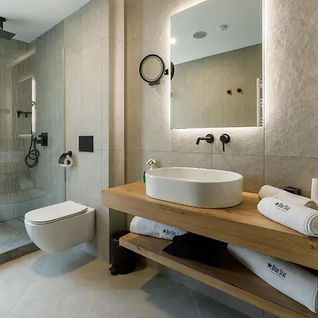 Blue Star Luxury 호텔 4*