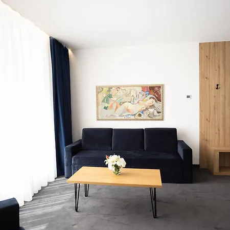 Blue Star Luxury 호텔